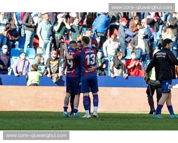 橙色风暴与blaugrana荣耀：巴伦西亚与巴塞罗那的足球史诗